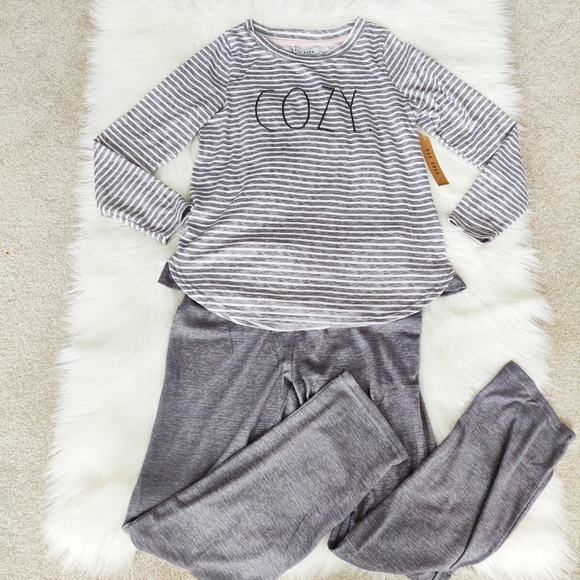 Brand New Rae Dunn "Cozy" pajama set - Picture 2 of 12